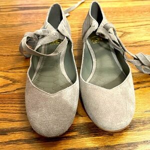 Brand new Gianni Bini flats.